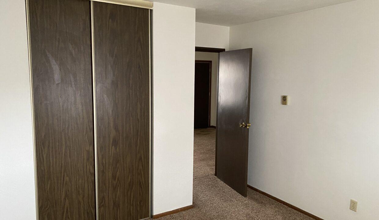 10-Bedroom