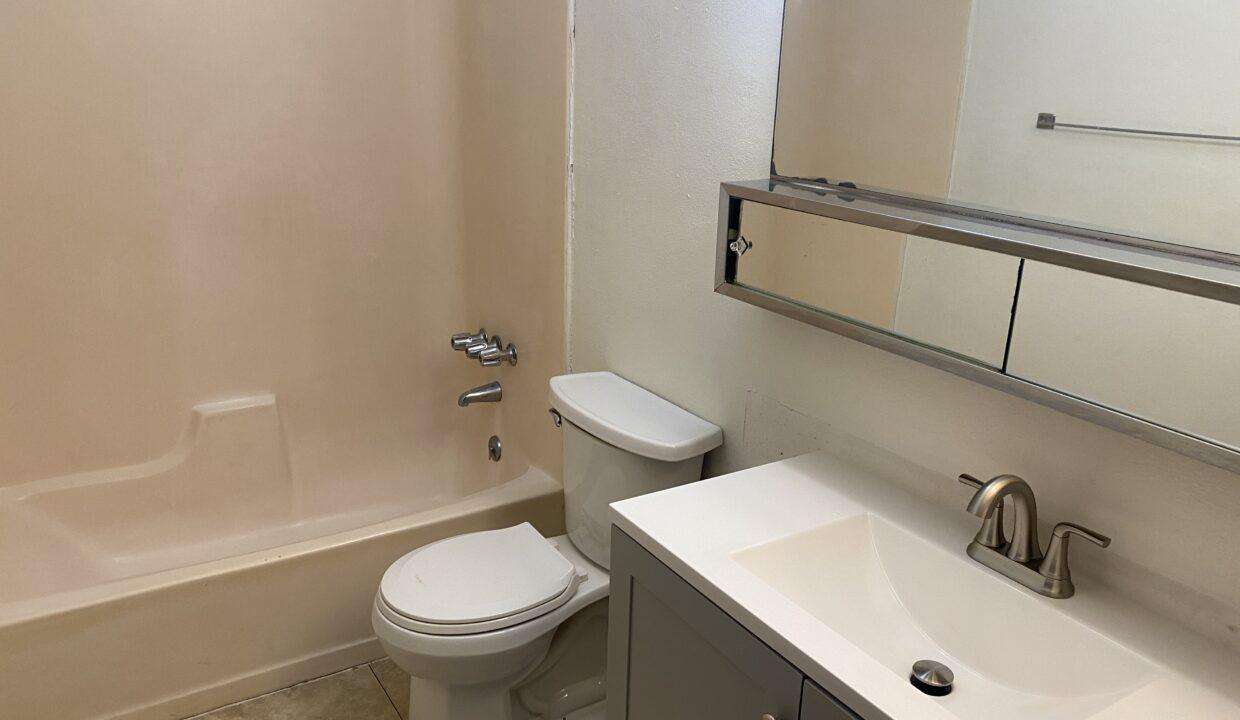 11-Bathroom