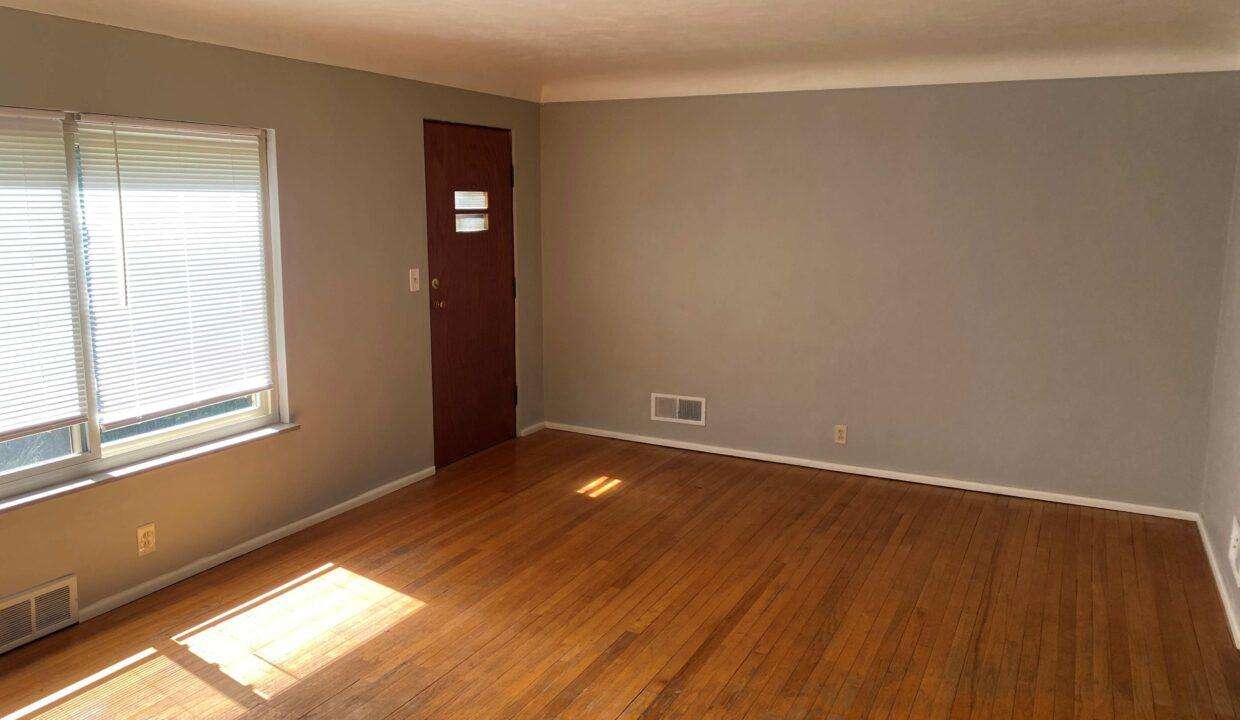 02-Living Room