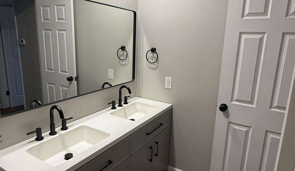 08-Bathroom