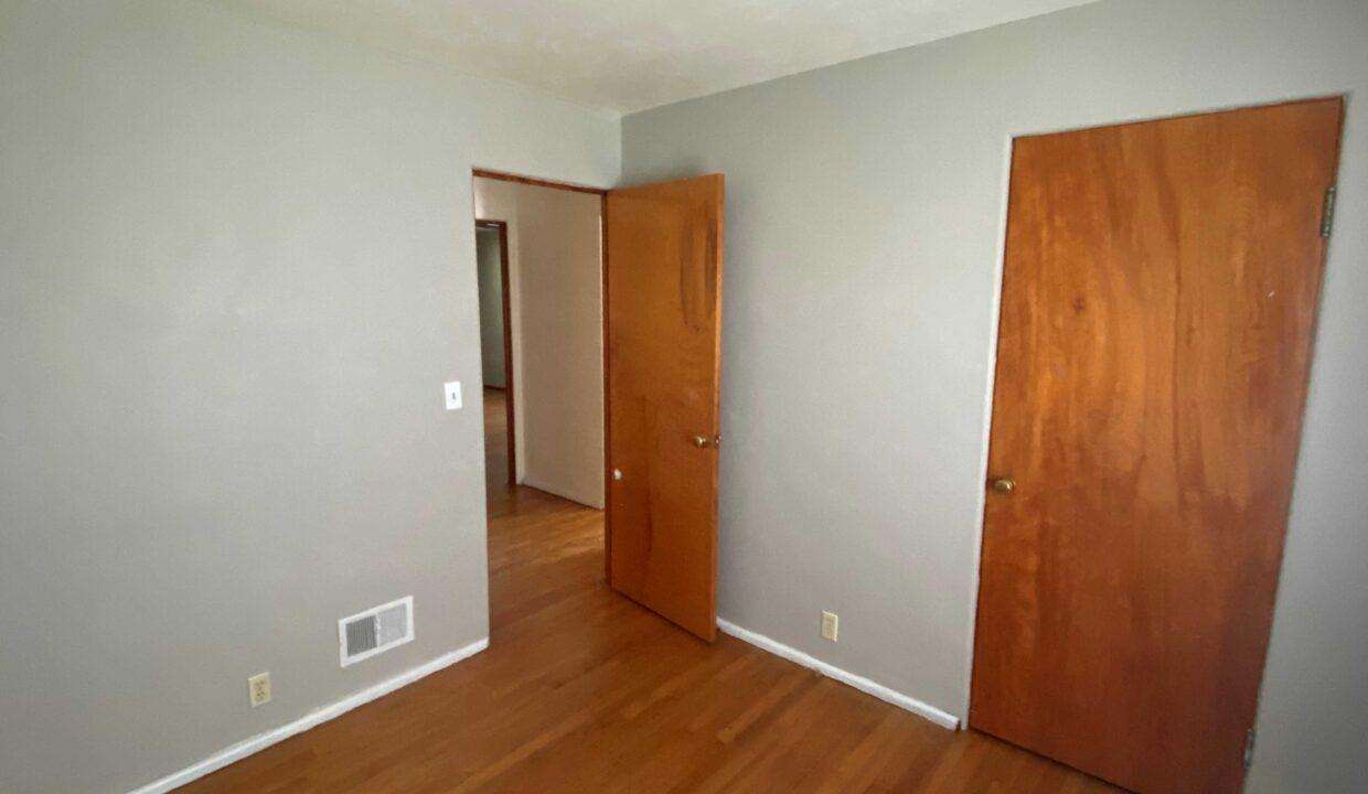 11-Bedroom 3