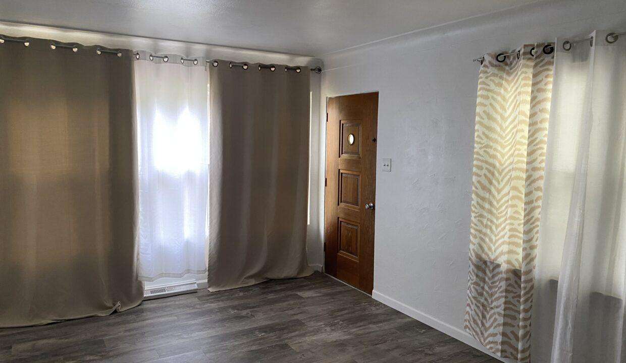 03-Living Room