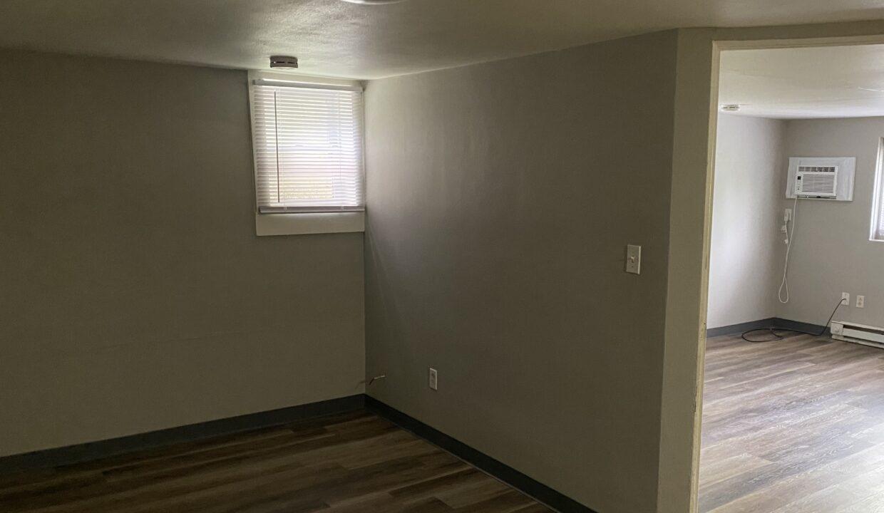 08-Bedroom