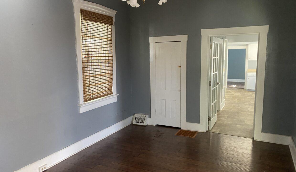03-Dining Room
