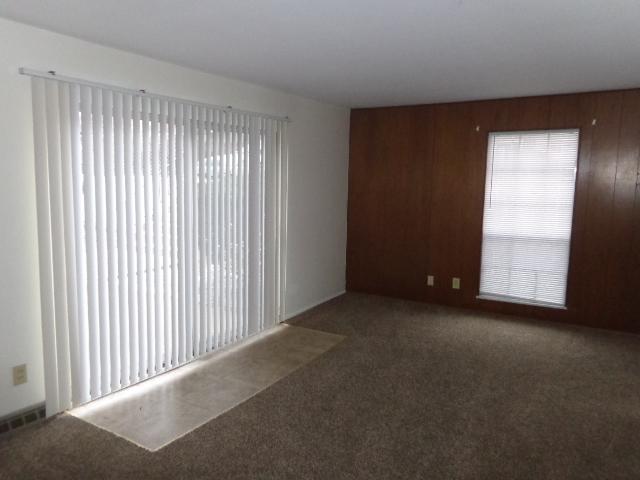 04-Living Room